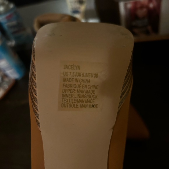 Boot/heel 4” - Picture 3 of 4